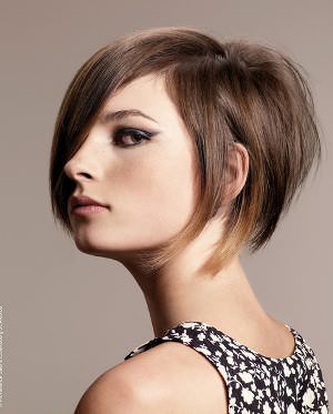 Coiffure pour cheveux courts